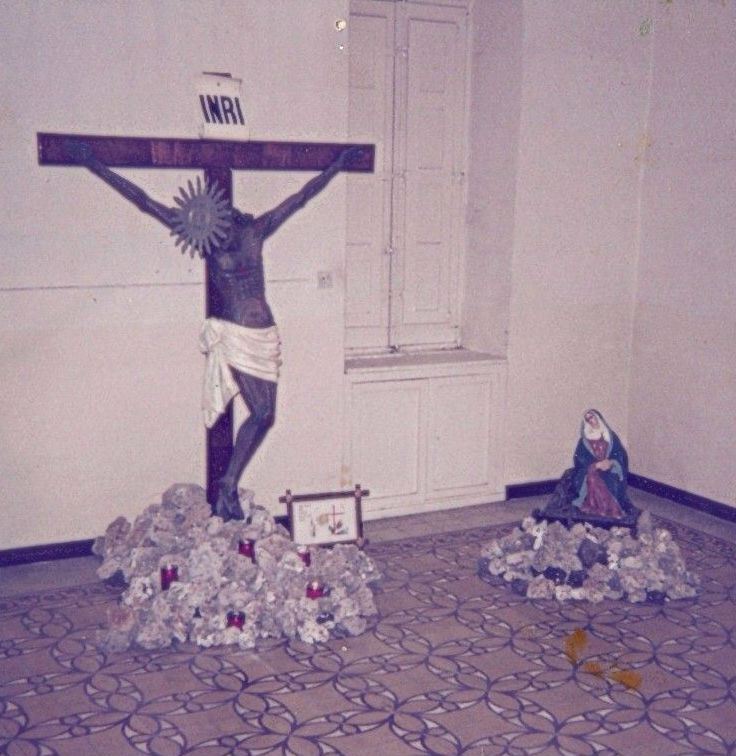 alt